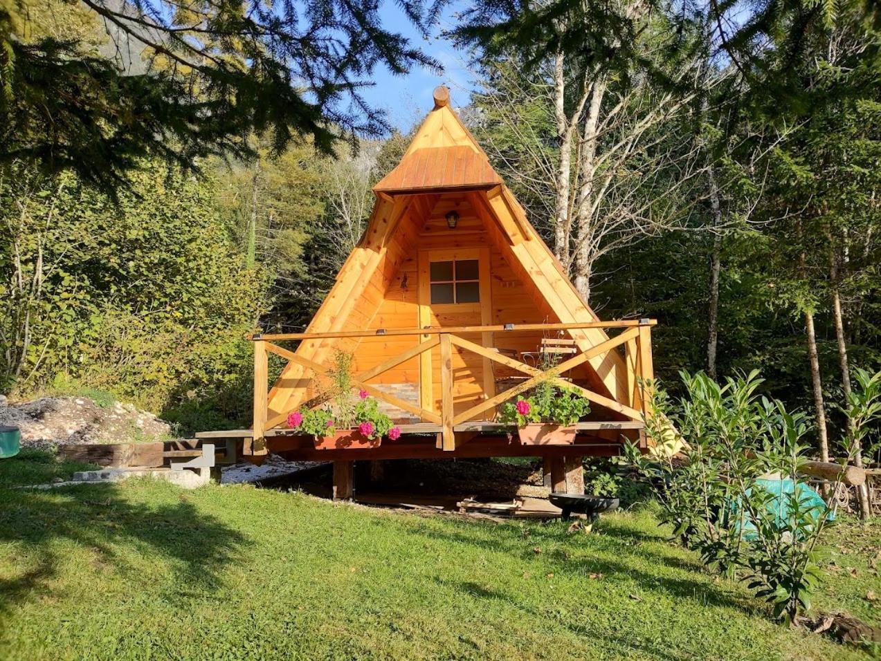 Lepa Lopa Resort Stahovica Exteriör bild